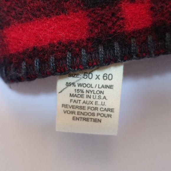 AEO x Woolrich Plaid Archive Wool Throw Blanket - Picture 5 of 5